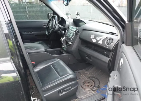 2011 Honda Pilot Touring from USA, damaged, VIN 5FNYF3H95BB005169